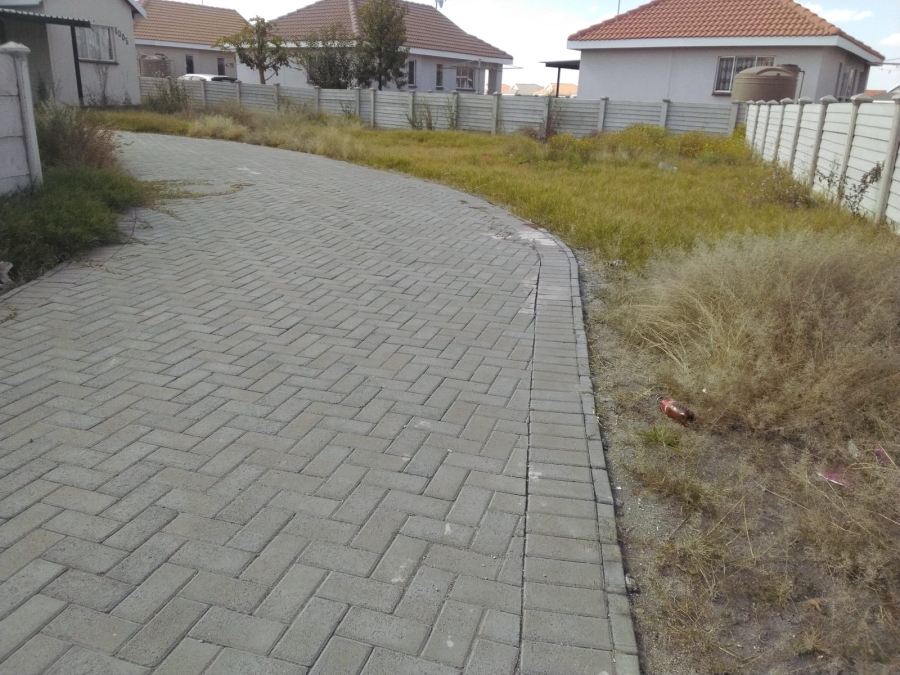 4 Bedroom Property for Sale in Freedom Park North West